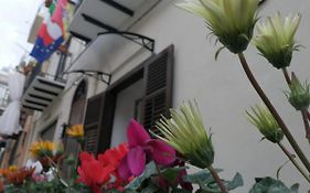 Opera Boutique Rooms